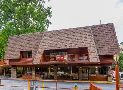 퀄리티 인 크리크사이드 - 다운타운 개틀린버그