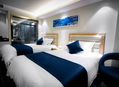 Lyz Business Hotel