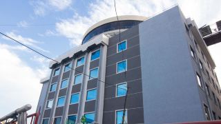 lemon-tree-hotel-banjara-hills-hyderabad