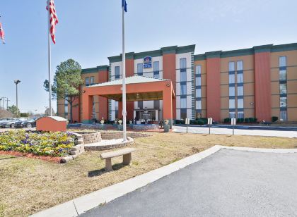 Best Western Plus Galleria Inn Suites