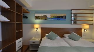 side-resort-hotel