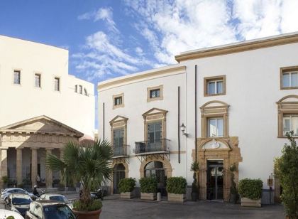 Palazzo Brunaccini Boutique Hotel