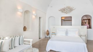 small-luxury-hotels-of-the-world-on-the-rocks