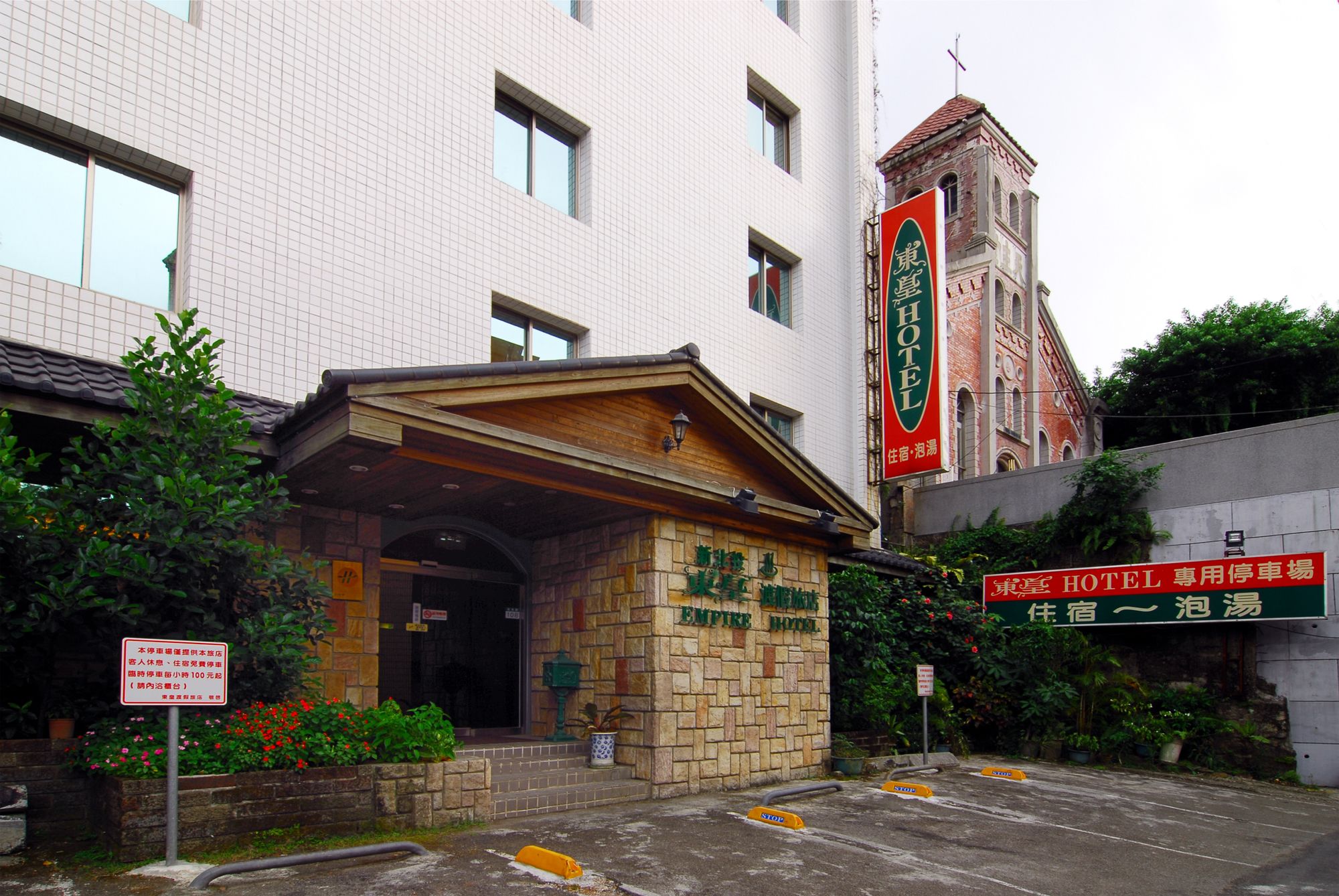 hotel overview picture