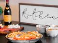 vineyard-court-designer-suites-hotel