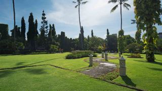 white-rose-kuta-resort-villas-and-spa