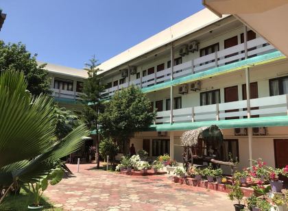 Gnaanams Hotel and Restaurant
