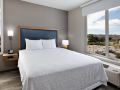 hampton-inn-and-suites-san-diego-airport-liberty-station
