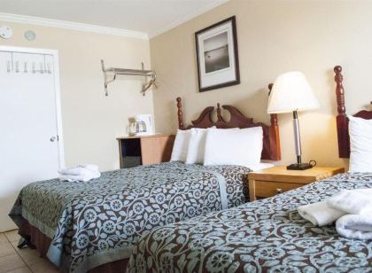 Boardwalk Seaport Inn