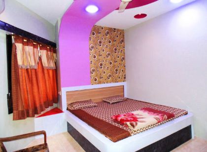 Geeta Shree Hotel and Restaurant