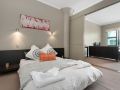 perfect-location-viaduct-harbour-cbd