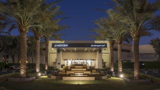 le-meridien-dubai-hotel-royal-club-and-conference-centre