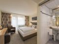 hotel-baren
