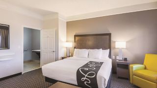 la-quinta-inn-and-suites-by-wyndham-austin-near-the-domain