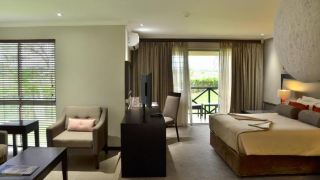 cresta-riley-s-hotel