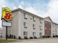 super-8-by-wyndham-college-station