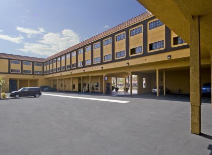 LAX Stadium Inn