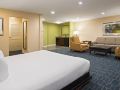 doubletree-suites-by-hilton-hotel-charlotte-southpark