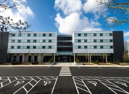 Heston Hyde Hotel