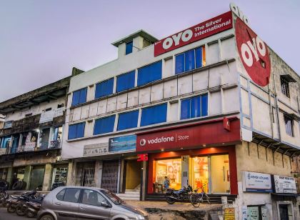 OYO 5968 the Silver International