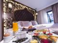 demonti-hotel