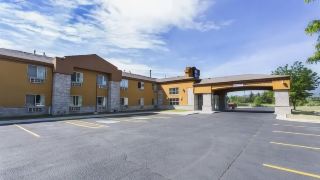 quality-inn-logan-near-university
