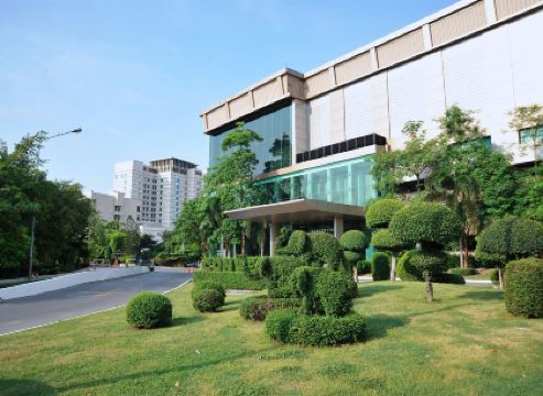 โรงแรมรามาการ์เด้นส์ กรุงเทพ