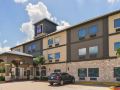 sleep-inn-and-suites-near-downtown-north