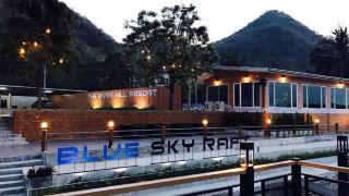 blue-sky-raft-at-kanchanaburi