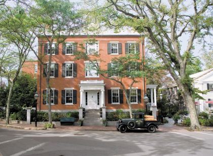 Jared Coffin House