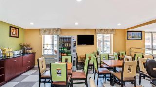 days-inn-by-wyndham-long-island-city