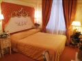 hotel-champagne-palace