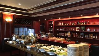 asia-lakeside-hotel