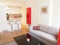 nice-booking-nicki-port-garibaldi-balcon