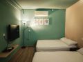 beds-in-garden-hostel-ipoh