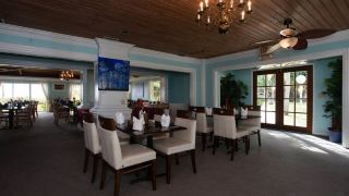 flamingo-bay-hotel-and-marina