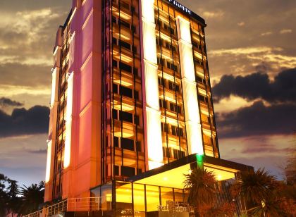North Point Hotel