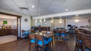 comfort-inn-and-suites-airport-south