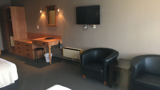 fiordland-hotel