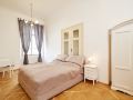 three-golden-crowns-apartments