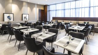ac-hotel-by-marriott-boston-downtown