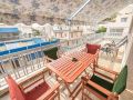 sunny-loft-in-koukaki-by-cloudkeys