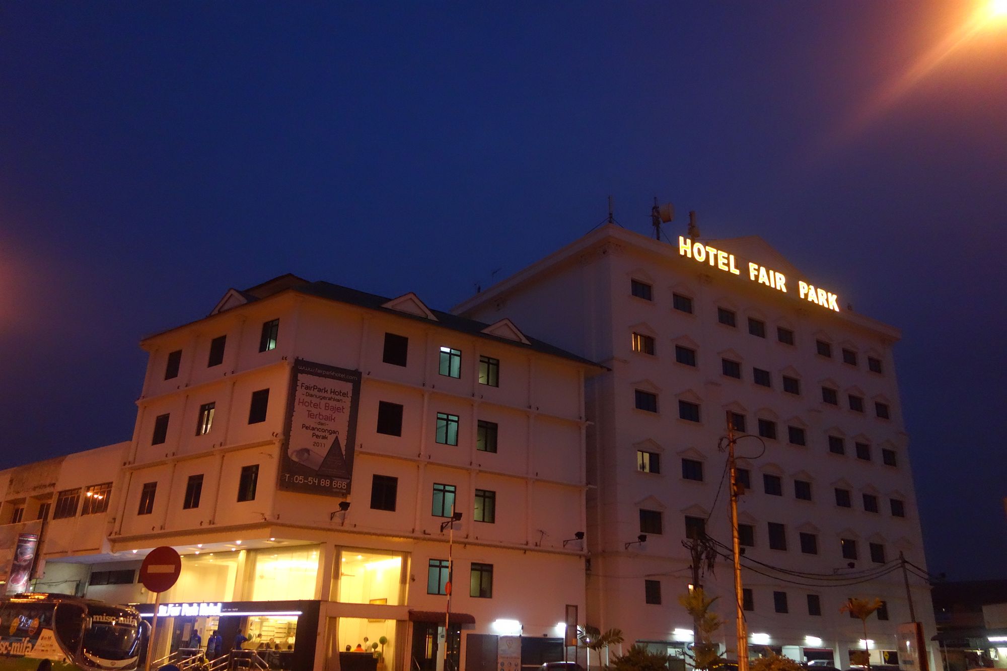 hotel overview picture
