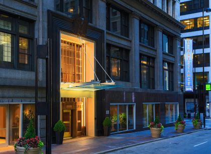Renaissance Cincinnati Downtown Hotel