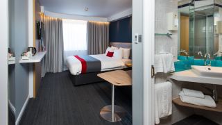 holiday-inn-express-glasgow-airport