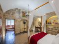 in-camera-art-boutique-hotel
