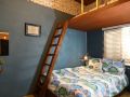 sis-n-bro-hostel
