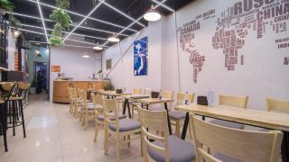 reddoorz-hostel--hang-chieu-street
