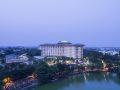 chatrium-hotel-royal-lake-yangon