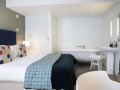 hotel-marais-home